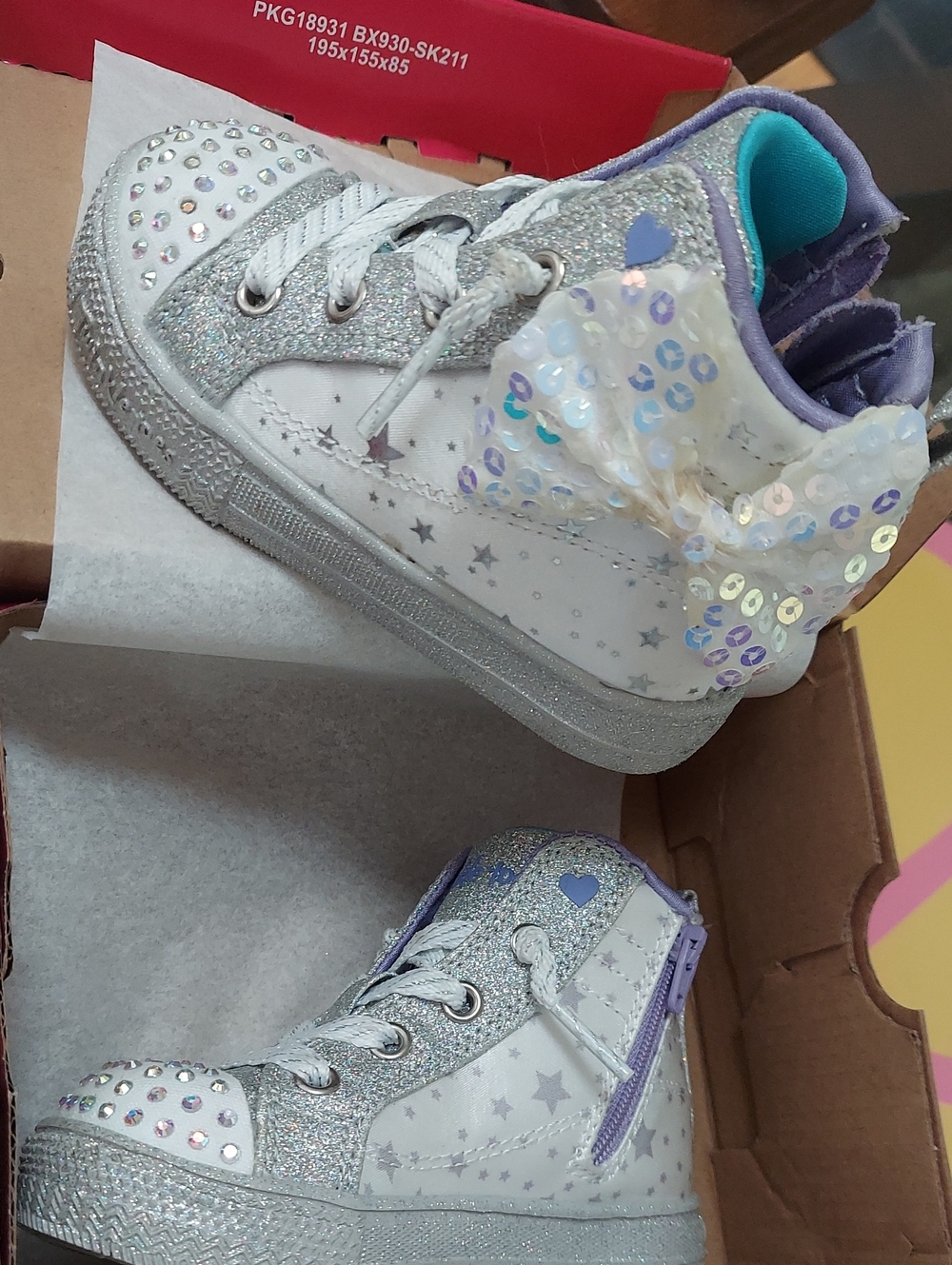 Skechers Twinkle Toes Kids Light-Up Sneaker Box - Sz 7